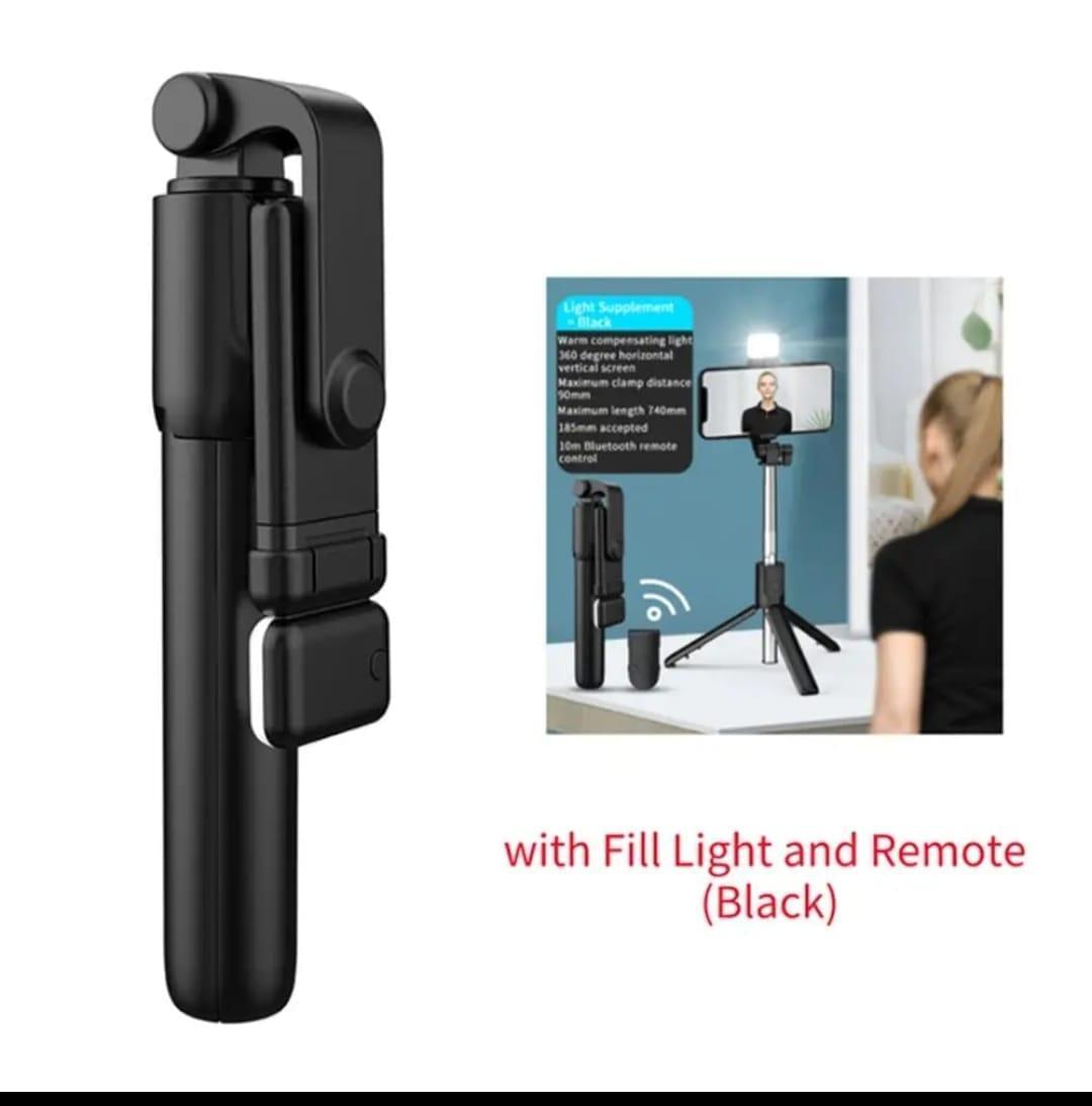 selfie stick with fill light and remote